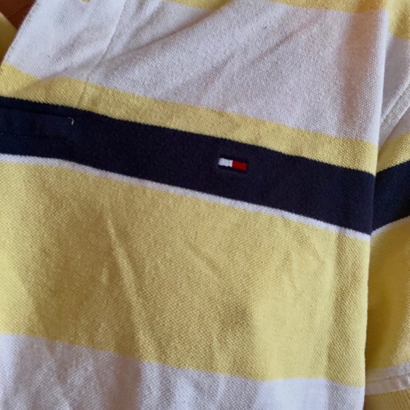 Tommy Hilfiger Collared Cropped Tommy Hilfiger Top - Picture 2 of 2